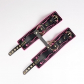 Черные кожаные оковы с розовой строчкой - Crazy Handmade - купить с доставкой в Новочеркасске