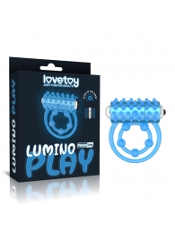 Голубое, светящееся в темноте виброкольцо Lumino Play Vibrating Penis Ring - Lovetoy - в Новочеркасске купить с доставкой