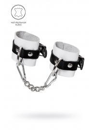 Бело-черные кожаные наручники с одним ремешком с люверсами - Pecado - купить с доставкой в Новочеркасске