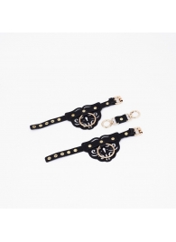 Черные кожаные наручники с клепками, кольцами и золотистой фурнитурой - Crazy Handmade - купить с доставкой в Новочеркасске