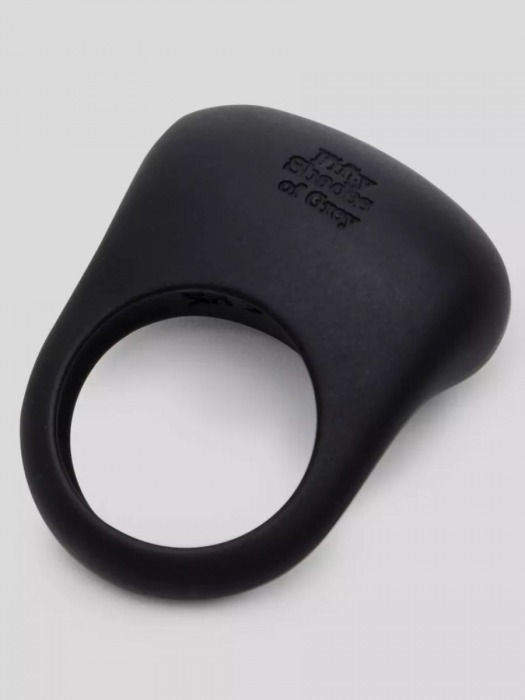 Черное эрекционное виброкольцо Sensation Rechargeable Vibrating Love Ring - Fifty Shades of Grey - в Новочеркасске купить с доставкой